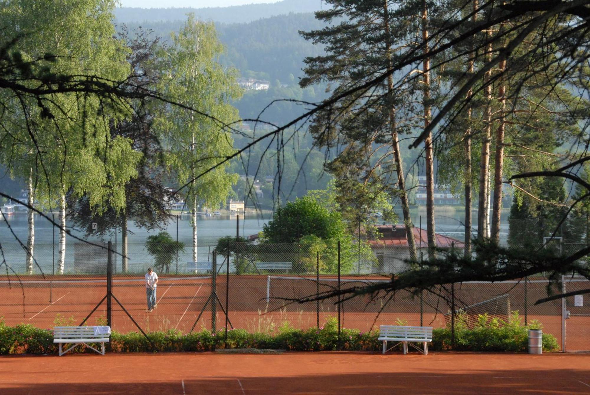 Tennis & Yacht Hotel Velden เวลเดน อัม เวิร์ทเทอร์ซี ภายนอก รูปภาพ