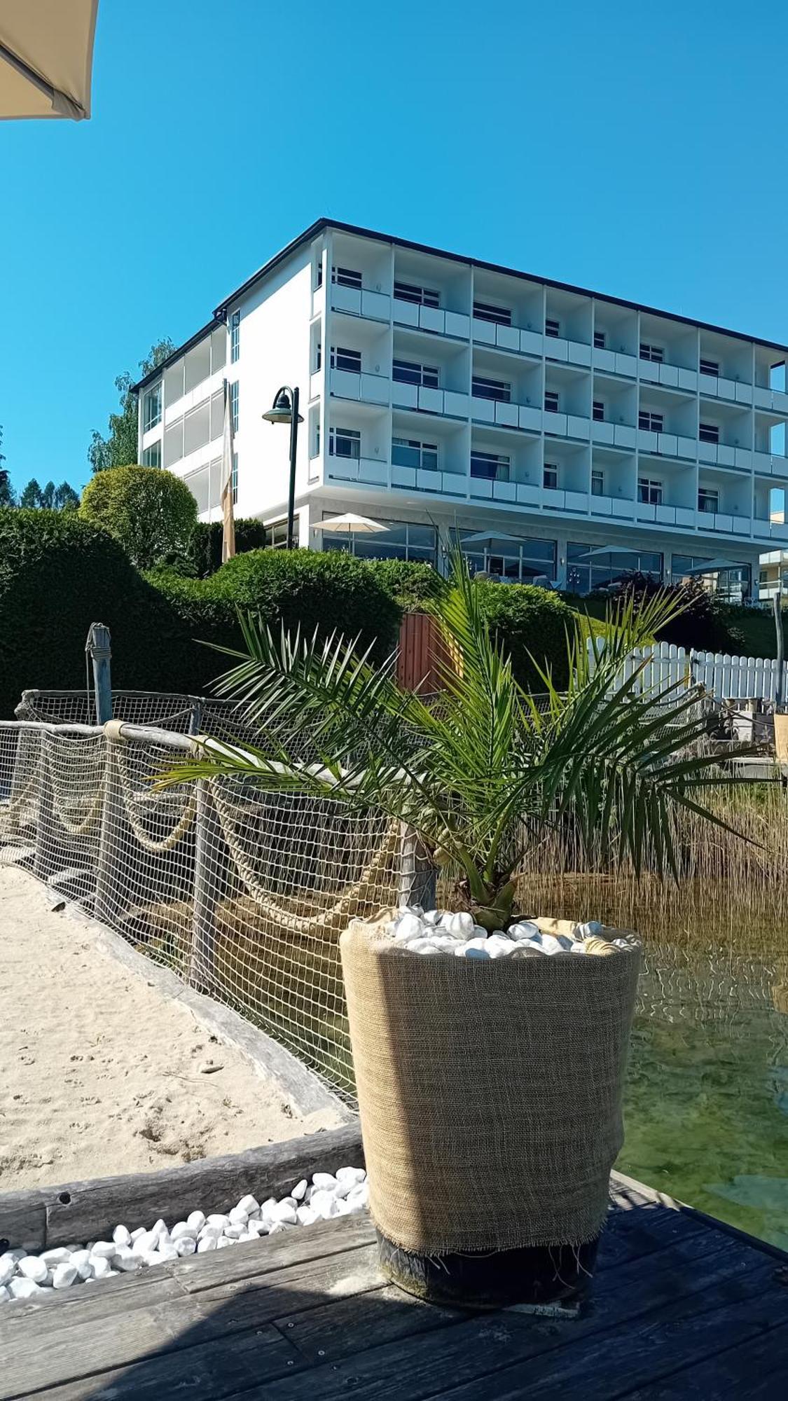 Tennis & Yacht Hotel Velden เวลเดน อัม เวิร์ทเทอร์ซี ภายนอก รูปภาพ