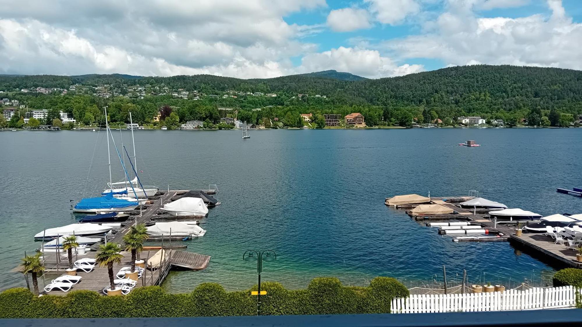 Tennis & Yacht Hotel Velden เวลเดน อัม เวิร์ทเทอร์ซี ภายนอก รูปภาพ