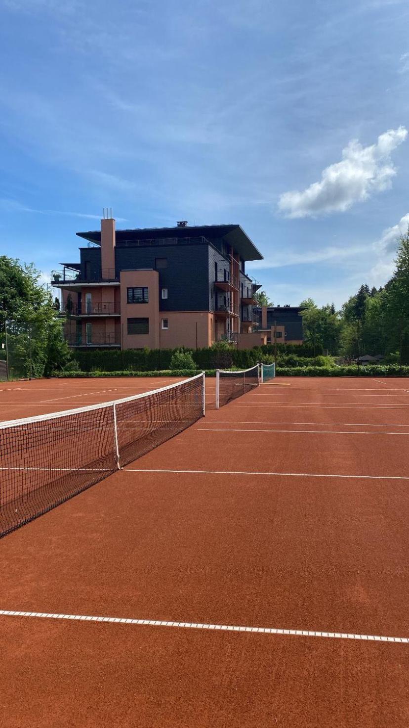 Tennis & Yacht Hotel Velden เวลเดน อัม เวิร์ทเทอร์ซี ภายนอก รูปภาพ