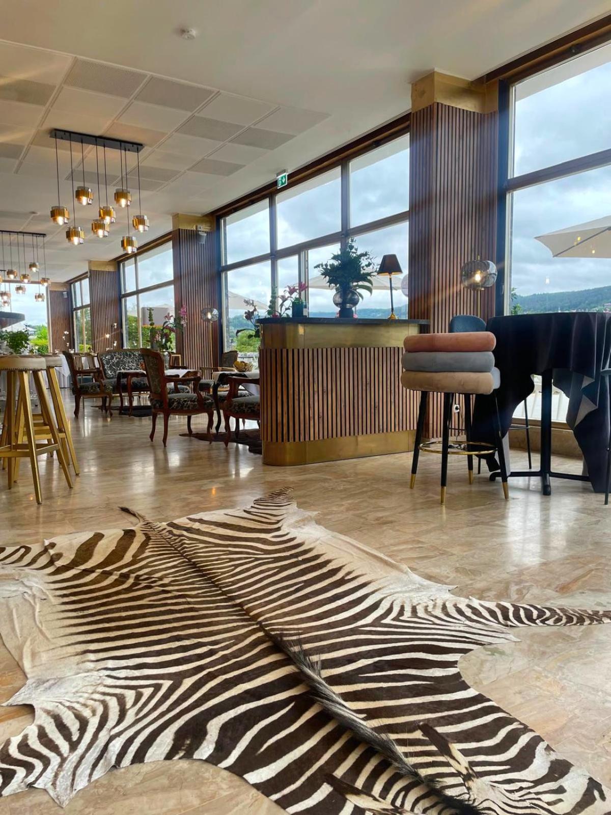 Tennis & Yacht Hotel Velden เวลเดน อัม เวิร์ทเทอร์ซี ภายนอก รูปภาพ