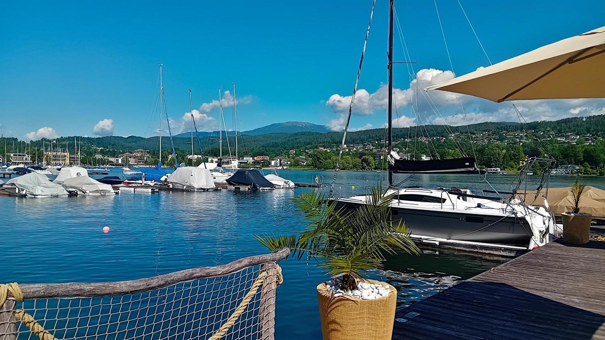 Tennis & Yacht Hotel Velden เวลเดน อัม เวิร์ทเทอร์ซี ภายนอก รูปภาพ