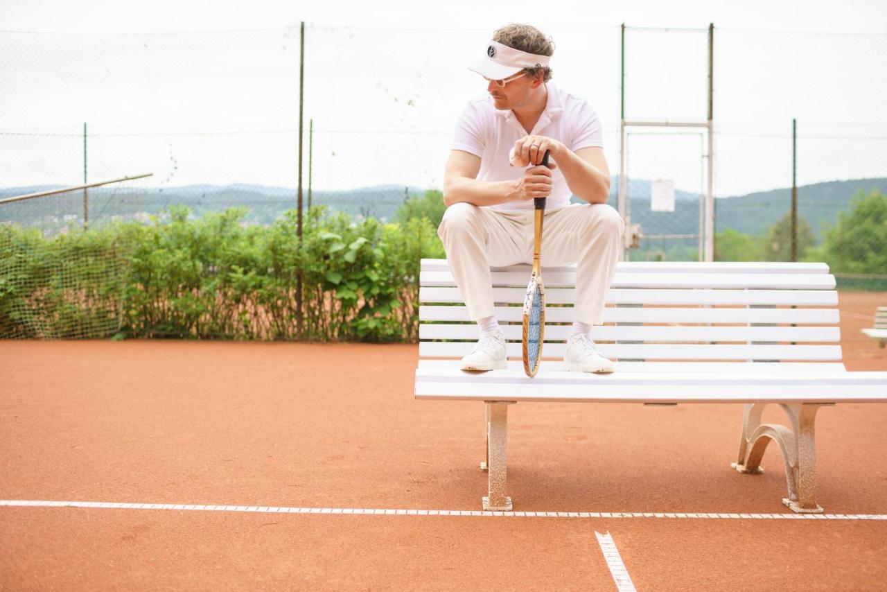 Tennis & Yacht Hotel Velden เวลเดน อัม เวิร์ทเทอร์ซี ภายนอก รูปภาพ